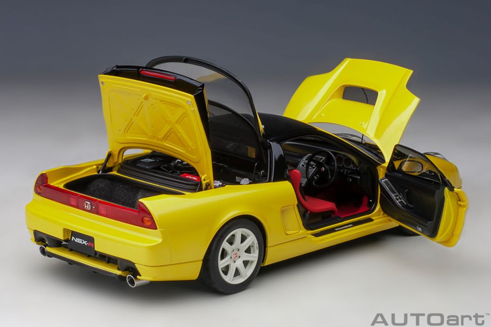 AutoArt Honda NSX-R diecast 1:18 yellow