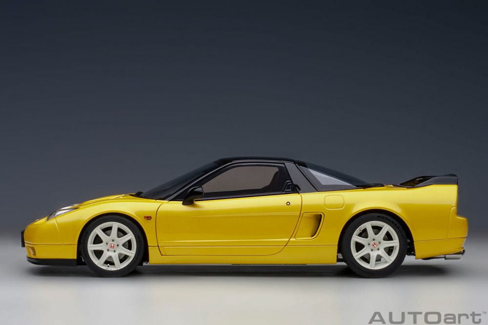 AutoArt Honda NSX-R diecast 1:18 yellow