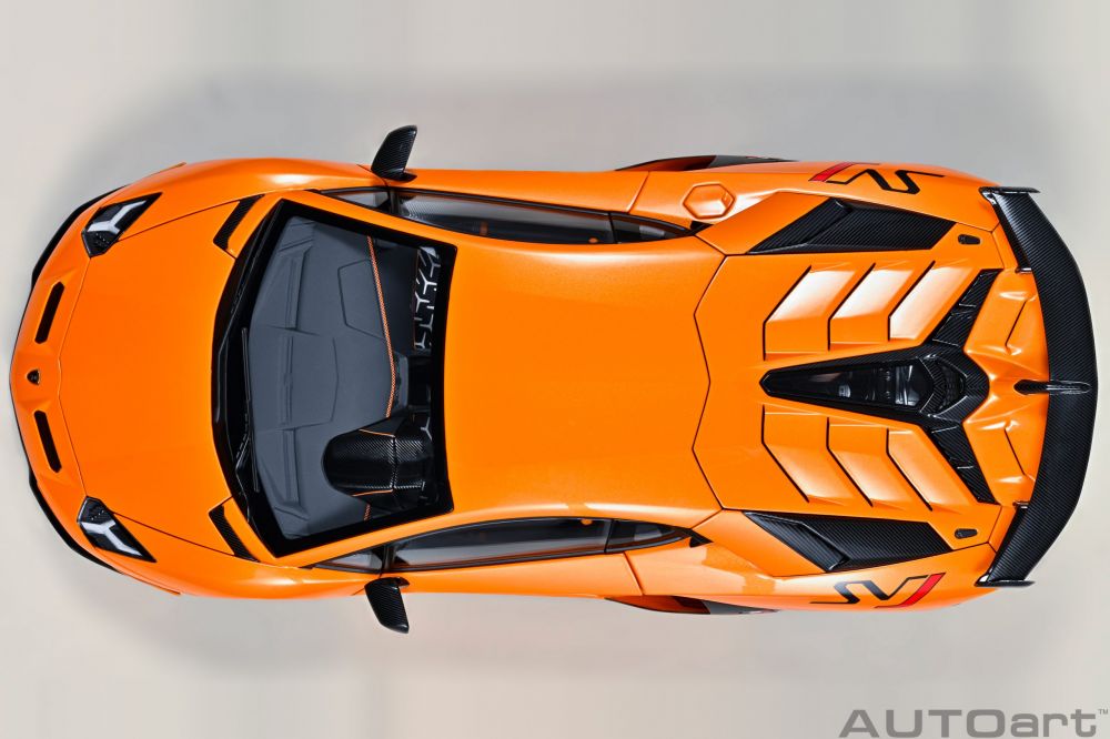 AutoArt Lamborghini Aventador SVJ 1:18