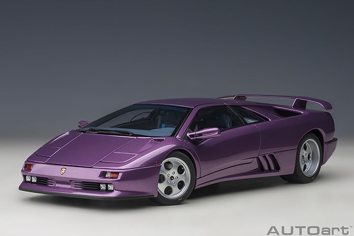 23/10/en/autoart-lamborghini-diablo-se30-violet-118--1.jpg