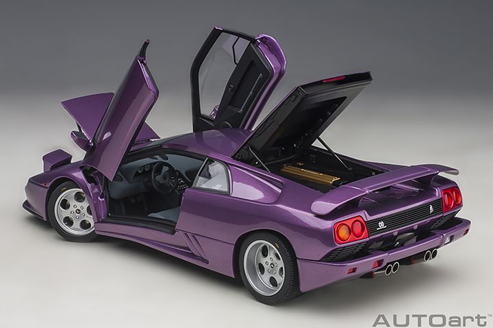 AutoArt Lamborghini Diablo SE30 violet 1:18