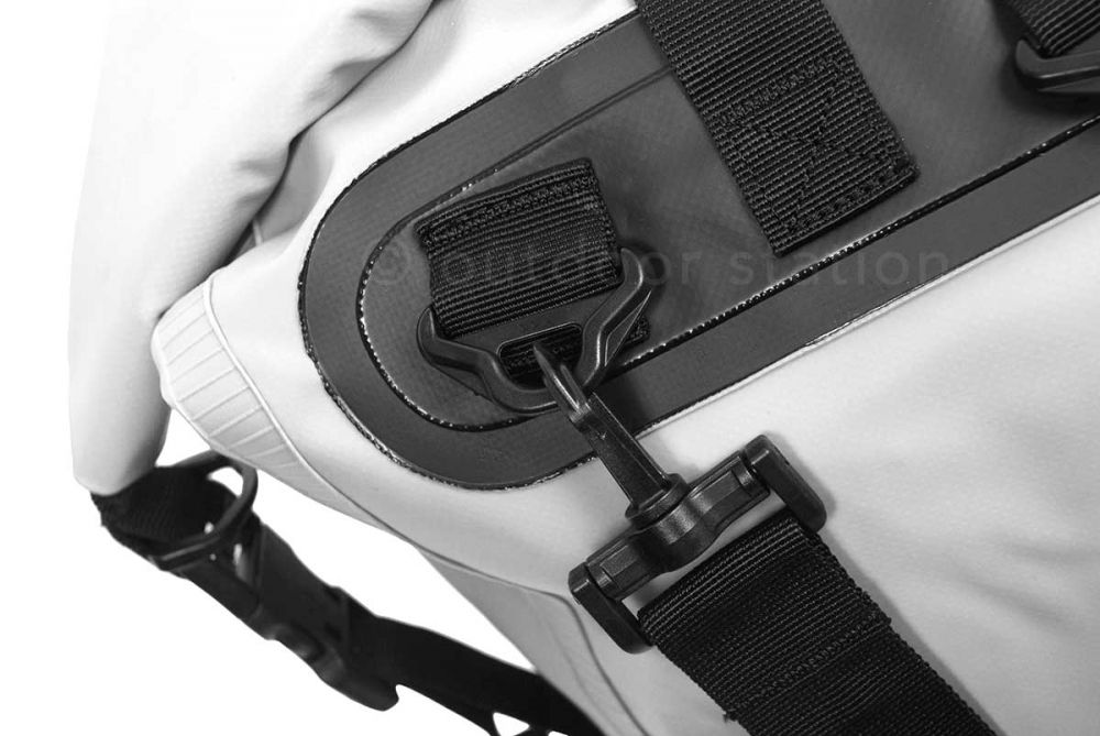Waterproof-backpack-bag-Feelfree-Go-Pack-20L-white-7.jpg