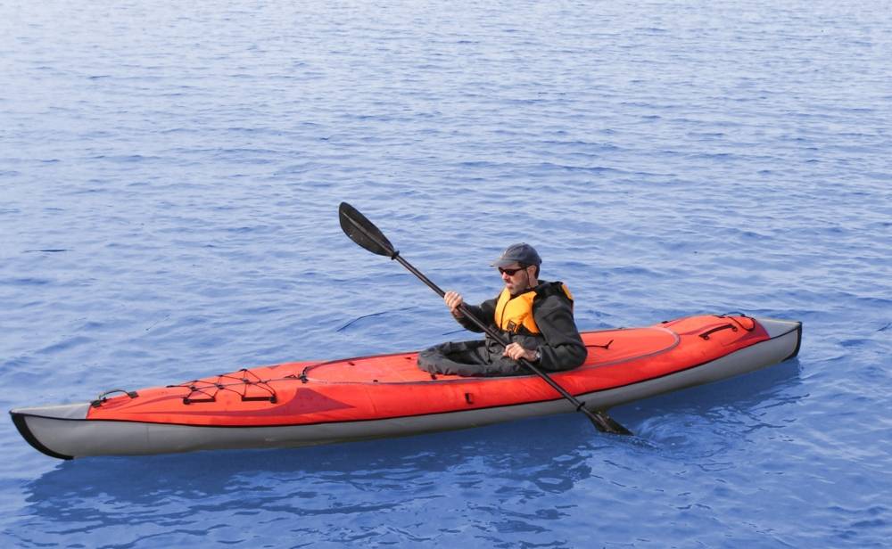 inflatable-kayak-ae-advancedframe-convertible-red-kjkaeafcred-11.jpg