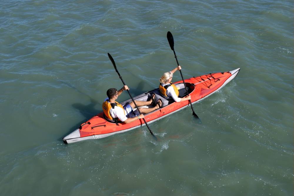 inflatable-kayak-ae-advancedframe-convertible-red-kjkaeafcred-2.jpg