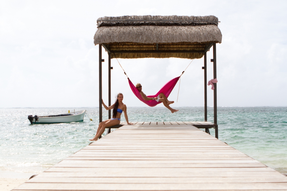 La Siesta travel hammock Colibri fuchsia