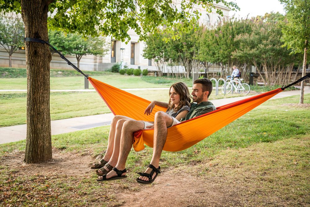 La Siesta travel hammock for two Colibri orange