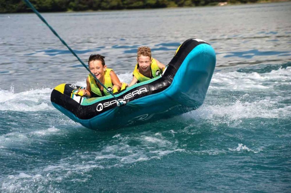 Spinera inflatable towable tube Wing 2