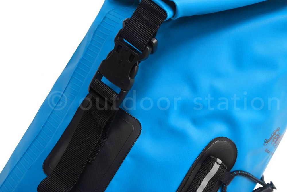 waterproof-backpack-bag-feelfree-go-pack-20l-gp20sky-5.jpg
