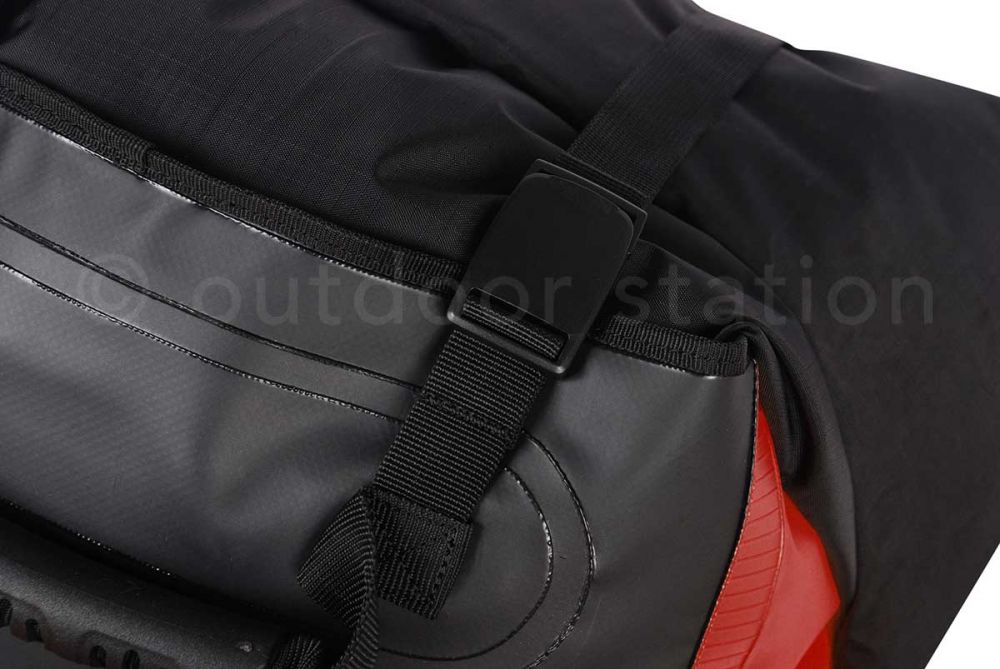 waterproof-backpack-feelfree-dry-tank-84l-tnk84red-6.jpg