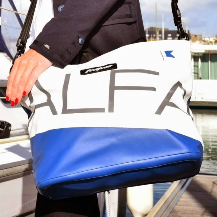 waterproof-fashion-tote-dry-bag-feelfree-voyager-m-alfa-VOYALFAM-3.jpg