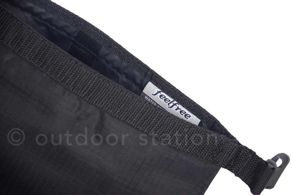 waterproof-shoulder-crossbody-dry-bag-feelfree-jazz-2l-black-JAZBLK-10.jpg