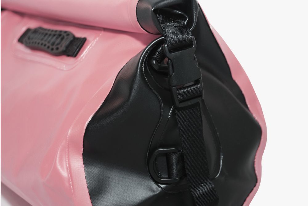 waterproof-travel-bag-feelfree-dry-duffel-15l-dfl15pnk-6.jpg