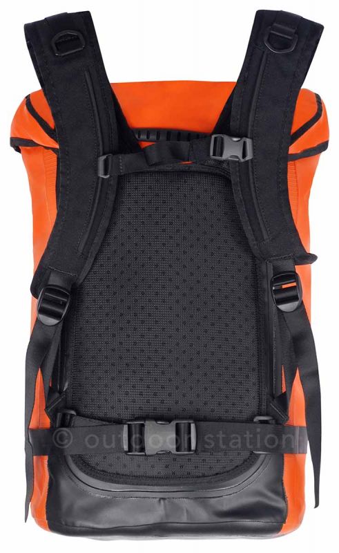 waterproof-urban-backpack-feelfree-track-15l-trk15org-2.jpg