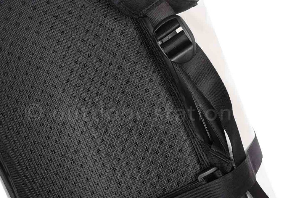 Waterproof urban backpack Feelfree Track 15L white